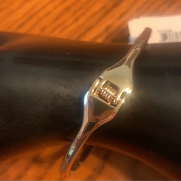 BETSEY JOHNSON SET Blush Pink Flower Daisy Drop Earrings & Matching Bracelet NWT - Picture 7 of 15